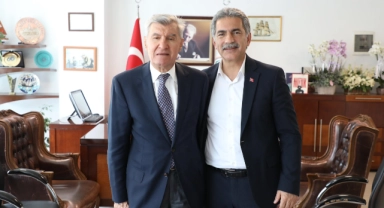Eski Bakandan Başkan Deviren'e ziyaret