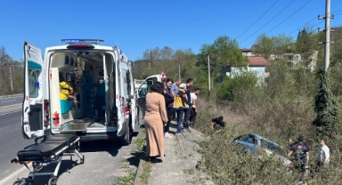 Feci kaza! Otomobil şarampole uçtu