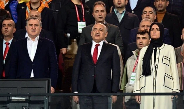 Fenerbahçe'den Mehmet Büyükekşi açıklaması