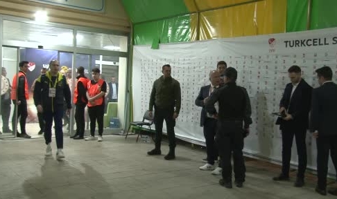 Fenerbahçe kafilesi stattan ayrıldı