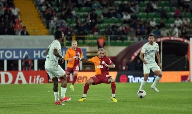 Galatasaray, Alanya'dan 3 puanla dönüyor