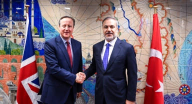 Hakan Fidan David Cameron'la bir araya geldi