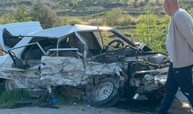 Hatalı sollama kaza getirdi: 6 yaralı