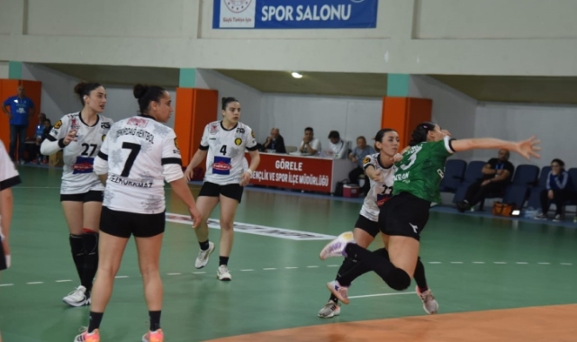 Hentbol Kadınlar Süper Ligi’nde normal sezon sona erdi