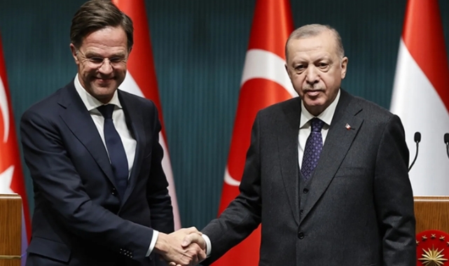 Hollanda Başbakanı Türkiye'ye geliyor