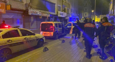 İki grup arasında bıçaklı kavga: 2 yaralı