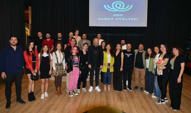 İlk ders zilini Çetin Altay çaldı