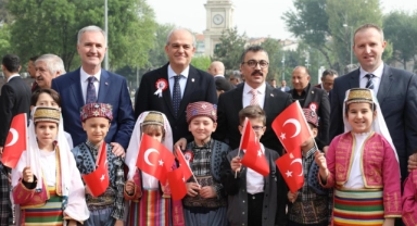 İnegöl'de 23 Nisan coşkusu