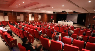 İnegöl'de muhtarlarla yeni dönemin ilk toplantısı yapıldı