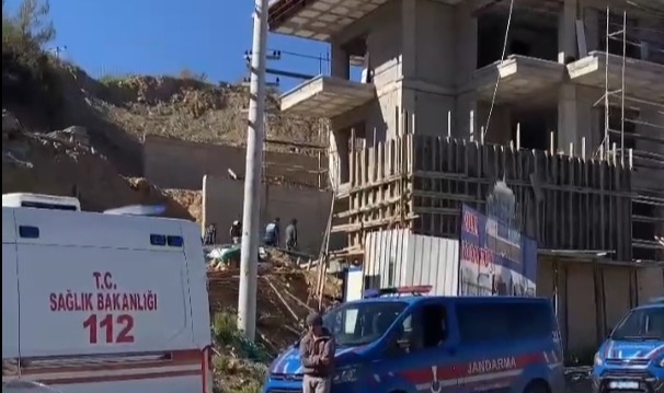 İnşaatın 2'nci katından düşen işçi hayatını kaybetti