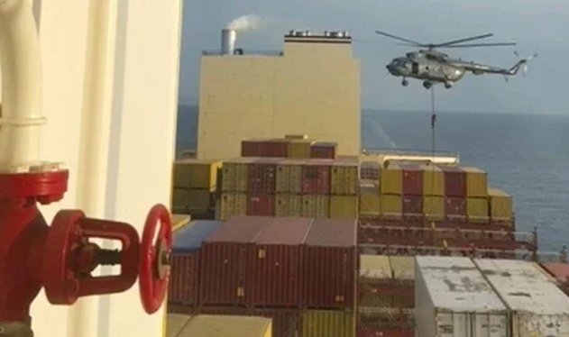 İran'dan Hürmüz Boğazı'nda İsrail gemisine baskın