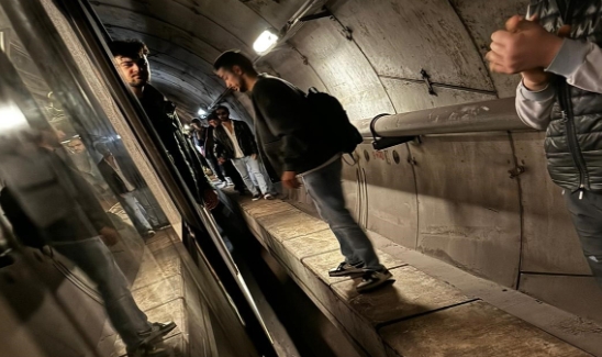 İstanbul’da metro arızalandı yolcular tünelde yürüdü
