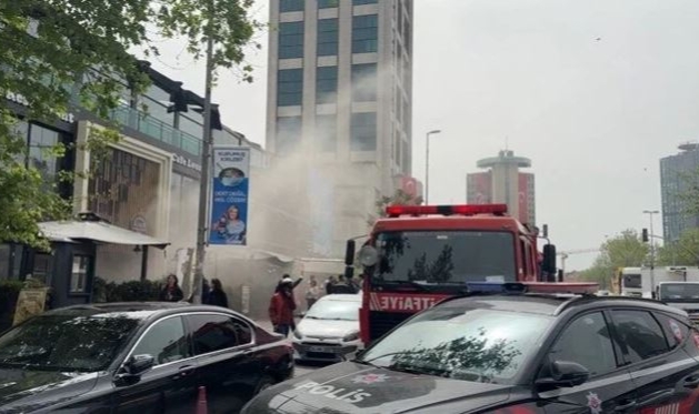 İstanbul'da restoranda yangın paniği