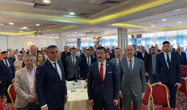 İYİ Parti Bursa'da bayram coşkusu
