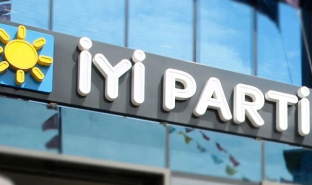 İYİ Parti'de istifa rüzgarı