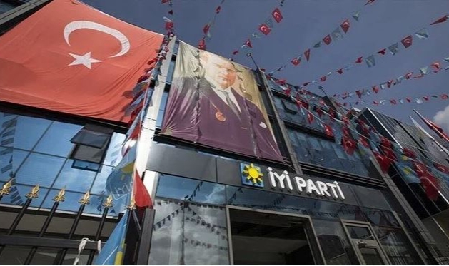 İYİ Partili Bilge Yılmaz görevi bıraktı