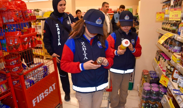 Karacabey’de çocuklar zabıta oldu