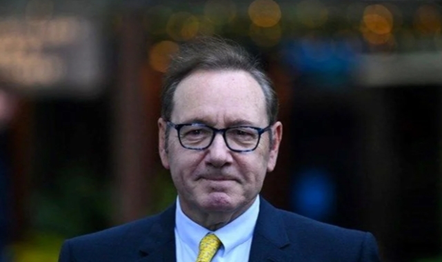 Kevin Spacey belgeseli geliyor