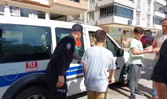 Kimliğini unutan öğrencinin imdadına polis ekipleri yetişti