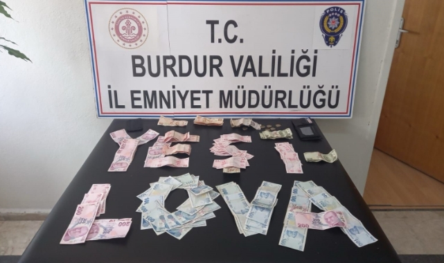 Kıyafet değiştirip semt pazarına dadanan hırsız yakalandı