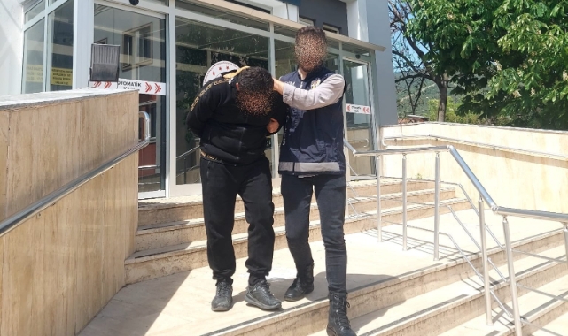 Kocaeli'de 20 göçmen yakalandı, 4 kaçakçı tutuklandı