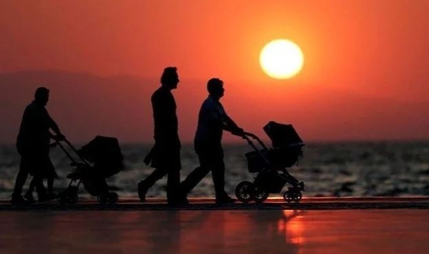 Koruyucu aile yanındaki çocuk sayısı 10 bini aştı