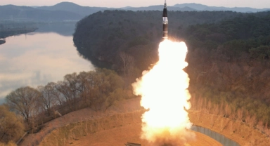 Kuzey Kore'den Japon Denizi'ne balistik füze!