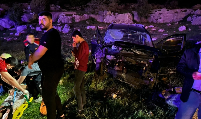 Mardin'de otomobil ile hafif ticari araç çarpıştı