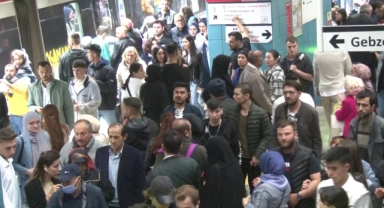 Marmaray'da bayram yoğunluğu