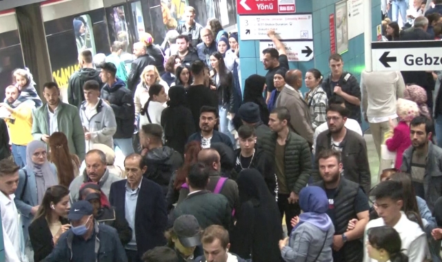 Marmaray'da bayram yoğunluğu
