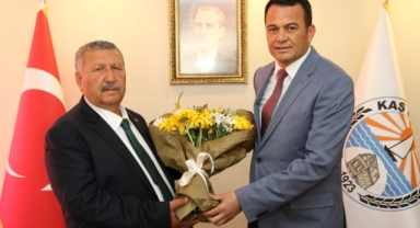 Mazbata töreni dönüşü kaza geçirdi