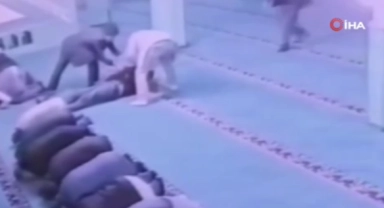 Namaz kılarken hayatını kaybetti