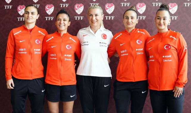 Necla Güngör Kıragası: “Kadın futbolunun gelişmesi için özveri önemli”