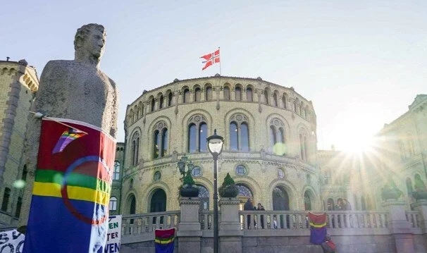 Norveç parlamentosuna bomba tehdidi