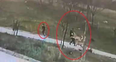 Oğlu için kendini feda etti
