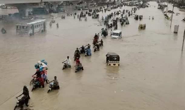 Pakistan'da sel uyarısı verildi