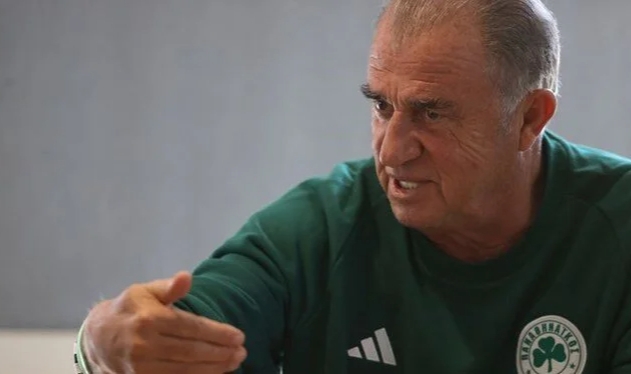 Panathinaikos şampiyonluk yarışında yara aldı