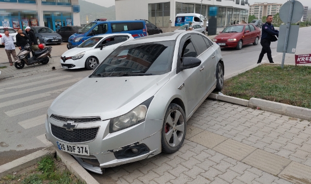 Samsun'da iki otomobil çarpıştı: 1 yaralı
