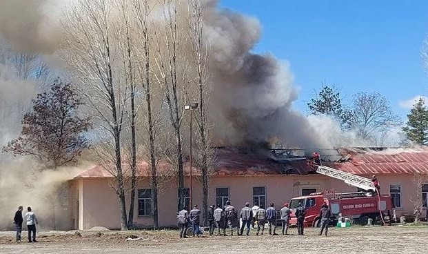 Şeker fabrikasında yangın çıktı