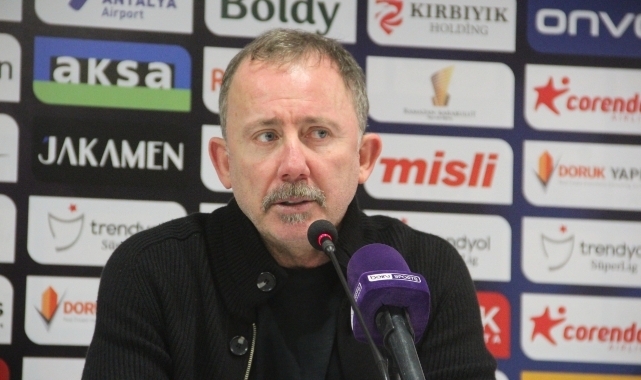 Sergen Yalçın: "Ödemelerle ilgili hiçbir sıkıntı yok"