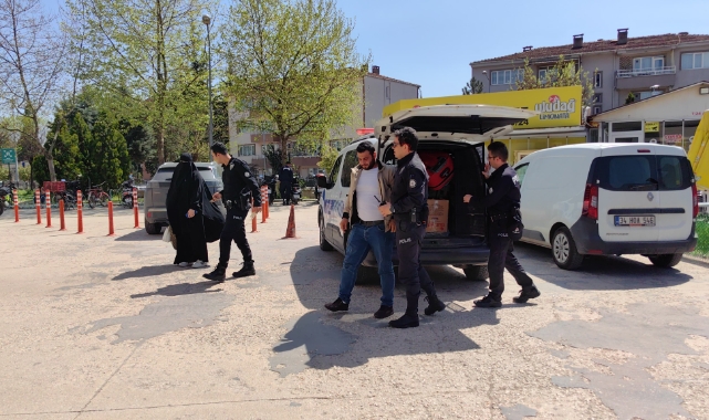 Suriyeli kaçak çift, kimlik kontrolünde yakalandı