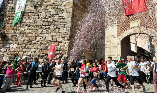 Tarihi Kent Koşusunda kazananlar belli oldu