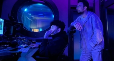 Tarkan'dan stüdyo pozları