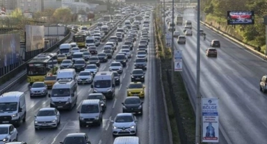 Tatil dönüşü trafik çilesi yeniden başladı