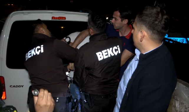 Uyuşturucuyla yakalanan alkollü sürücü polise direndi