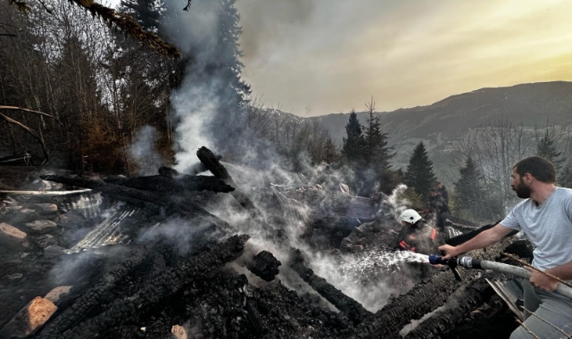 Uzungöl'de mezra yangını