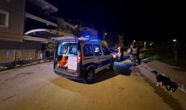 Yakalanacağını anlayınca araçtan inip kaçmaya çalıştı