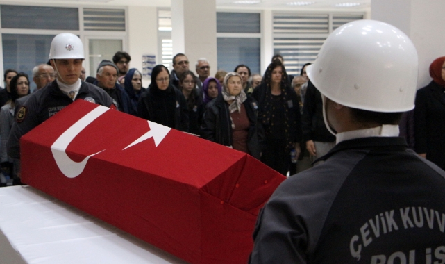 Yaşamını yitiren polis memuru son yolculuğuna uğurlandı