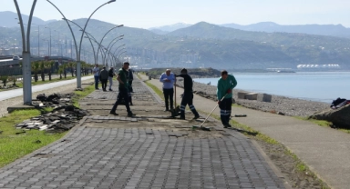 Yürüyüş yolu onarım çalışmaları devam ediyor