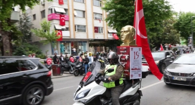 19 Mayıs’ı kutlamak için toplanan motosikletliler öldürülen taksici ve motokuryeleri andı